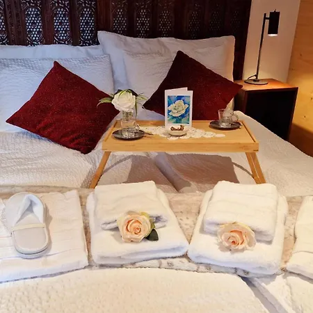 Large Deluxe - Lovo *