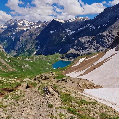 דירה Large Deluxe - Lovo