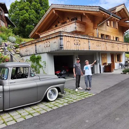 Appartement Large Deluxe - Lovo