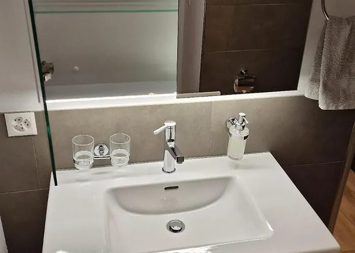 Large Deluxe - Lovo Lejlighed *